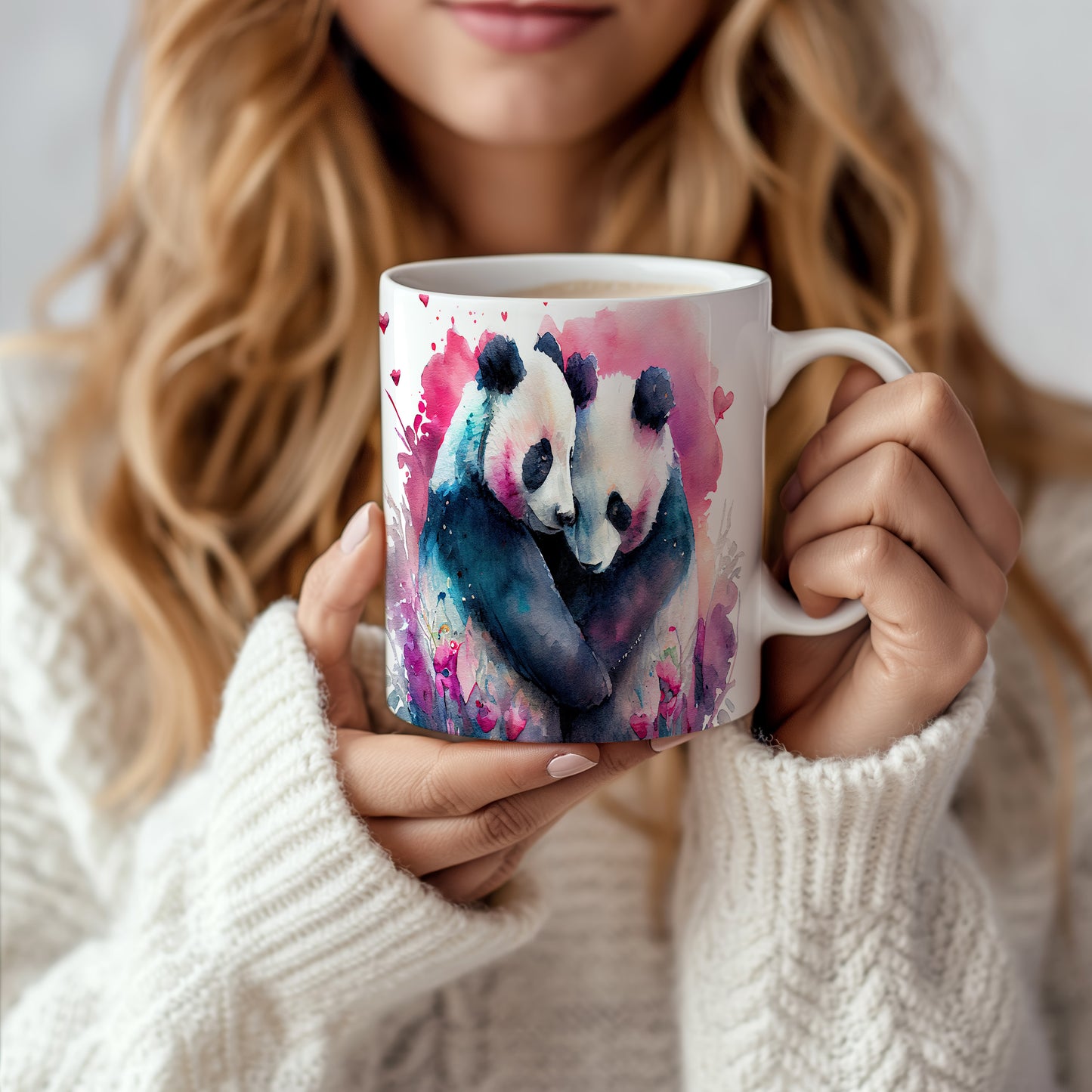 Hrnek s roztomilými pandami – černobílým motivem