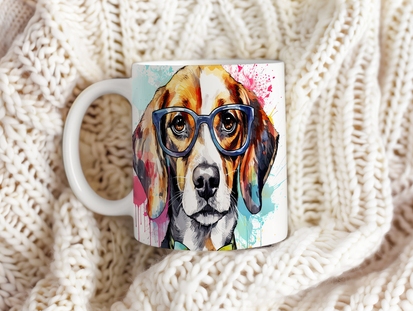 Hrnek s roztomilým beagle psem v brýlích – modrými detaily