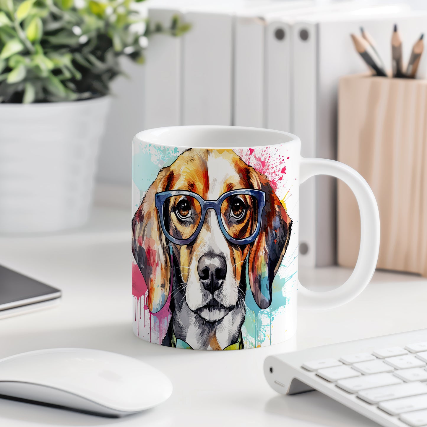 Hrnek s roztomilým beagle psem v brýlích – modrými detaily