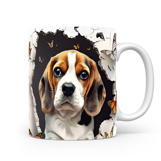Hrnek s beagle psem a motýly