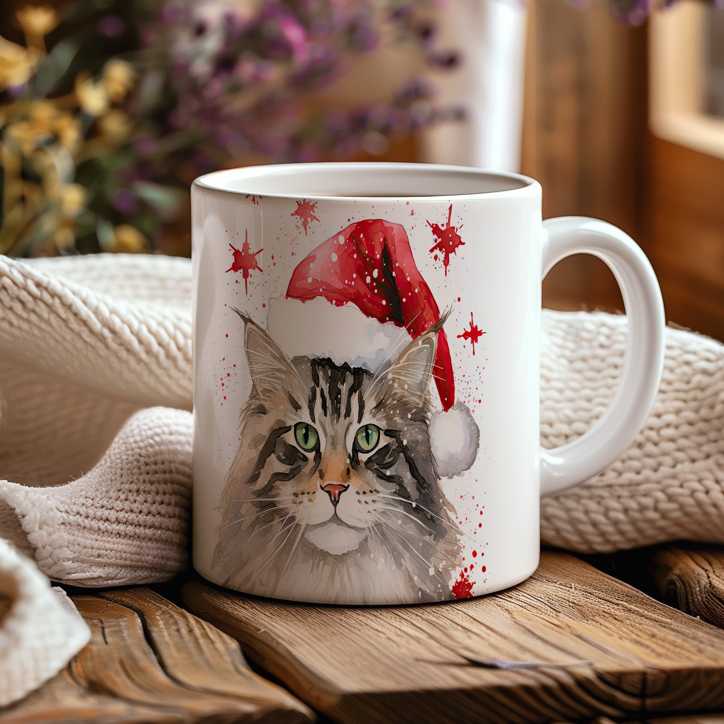 Hrnek s kočkou v čepici Santa Claus