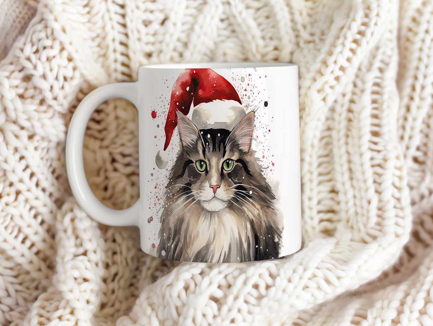 Hrnek s kočkou v čepici Santa – jemnými detaily