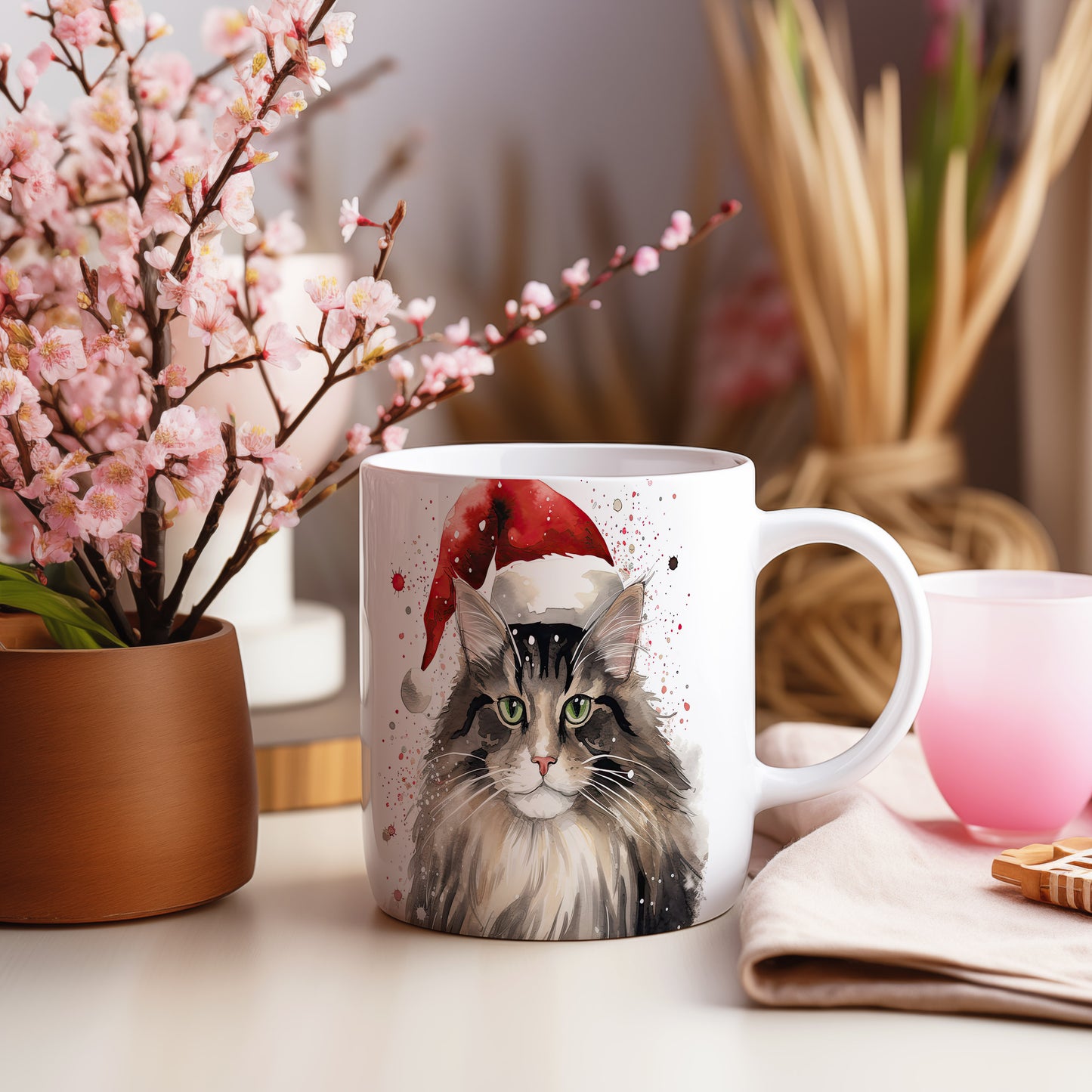 Hrnek s kočkou v čepici Santa – jemnými detaily