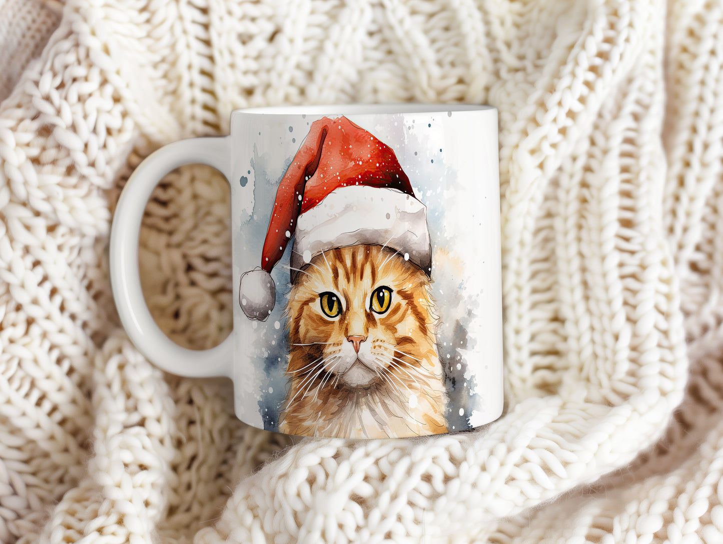 Hrnek s kočkou v čepici Santa Claus – modrými detaily