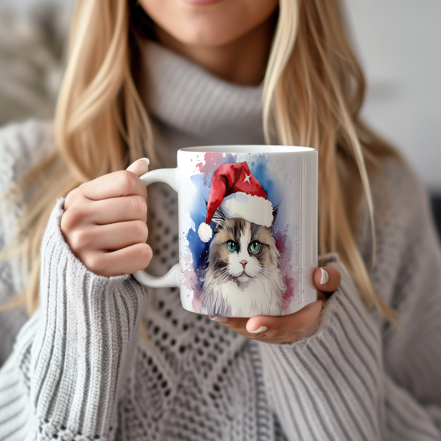 Hrnek s kočkou v Santa klobouku – modrými detaily