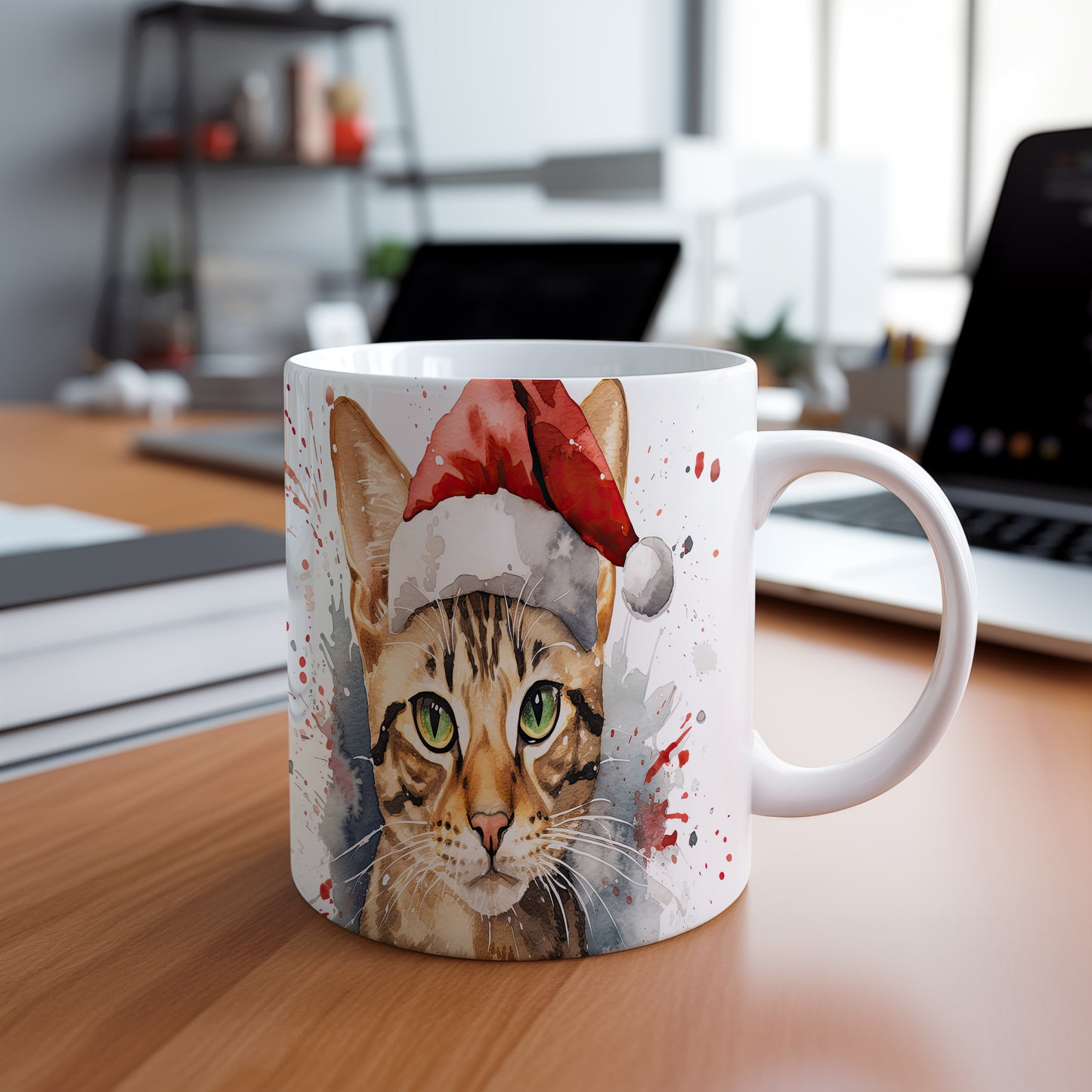 Hrnek s kočkou v čepici Santa – unikátní variantou