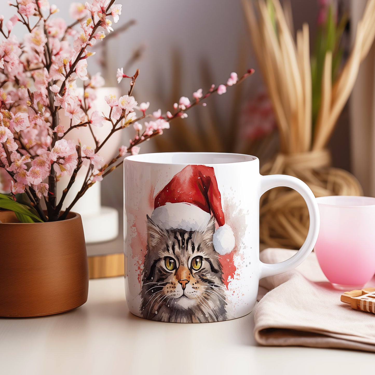 Hrnek s kočkou v Santa klobouku – výrazným designem