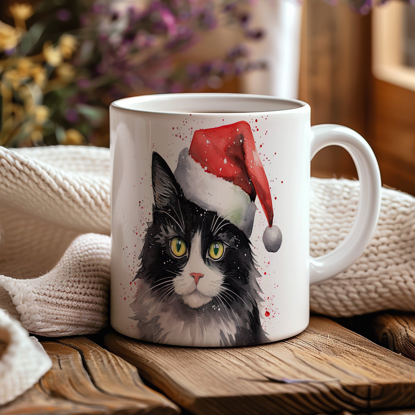 Hrnek s kočkou v Santa klobouku – jemnými detaily