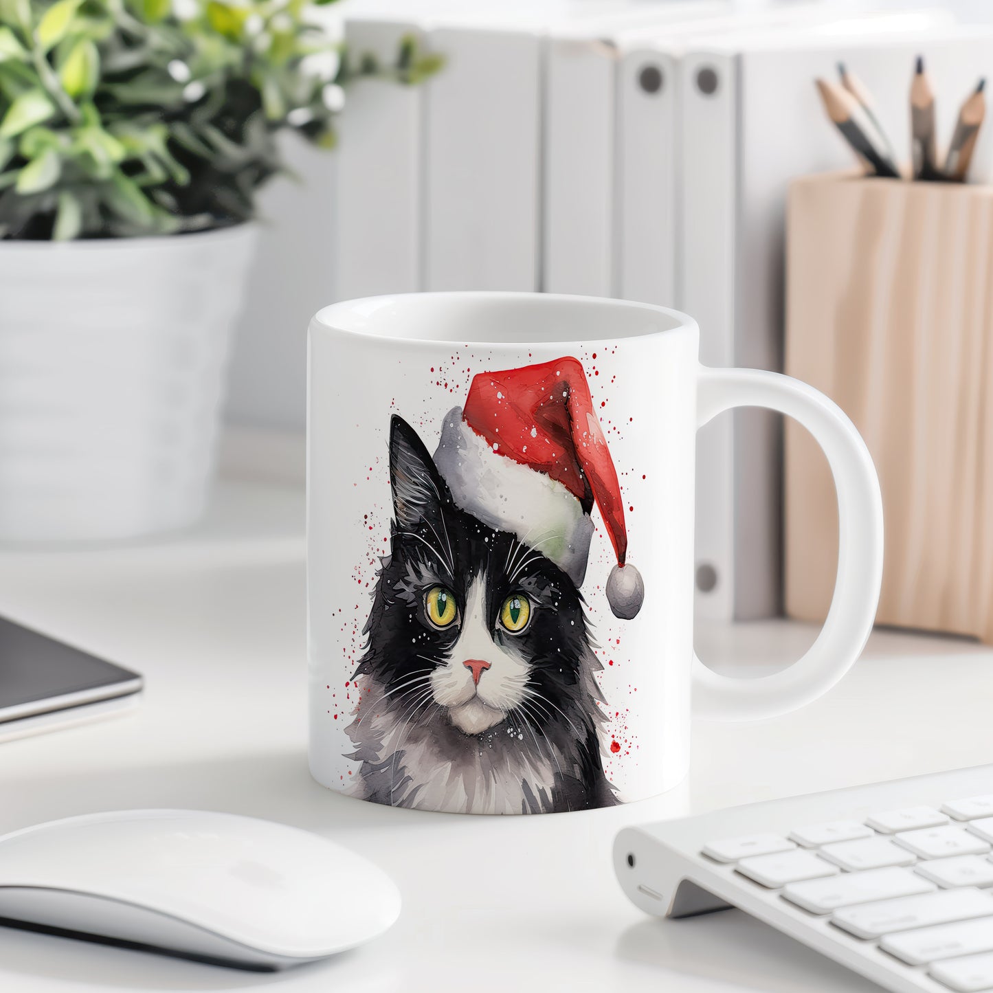 Hrnek s kočkou v Santa klobouku – jemnými detaily