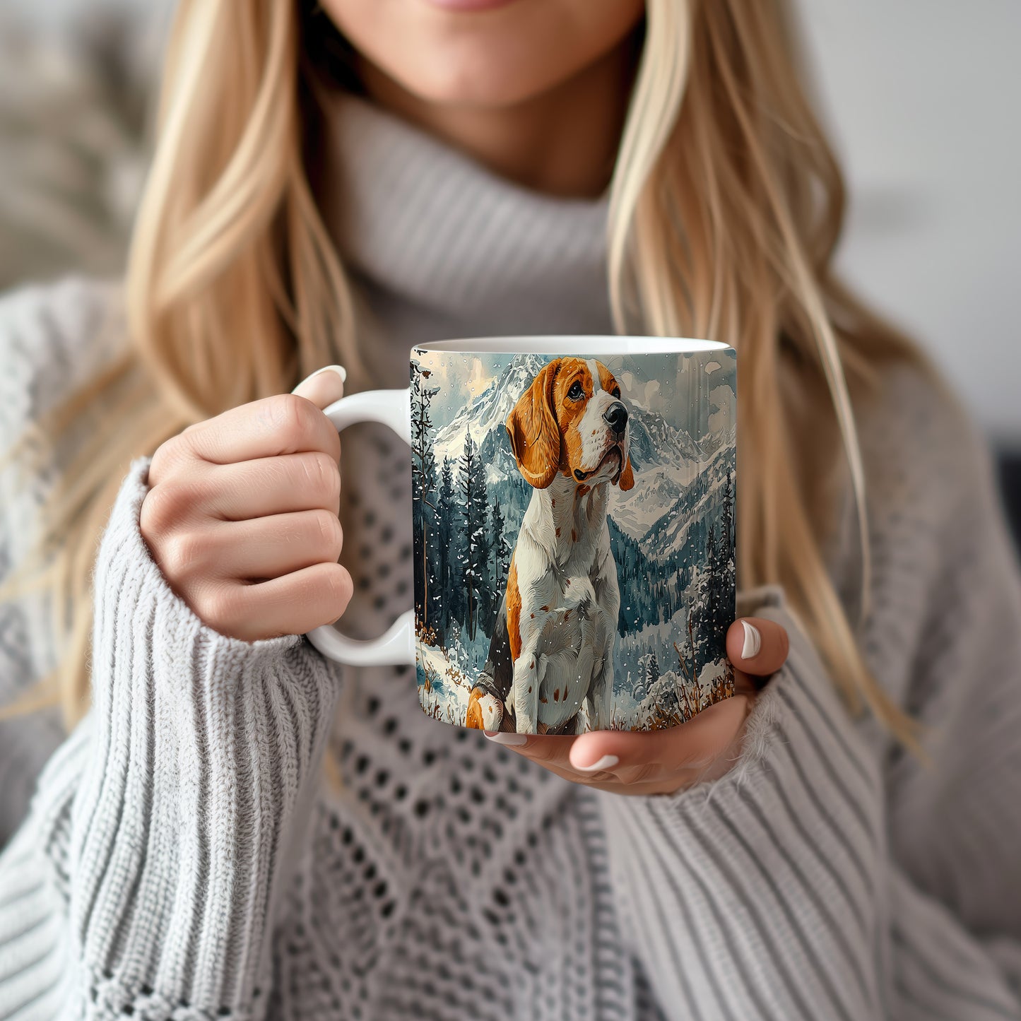 Hrnek s beagle psem v horské krajině