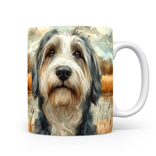 Hrnek s portrétem bearded collie v přírodě