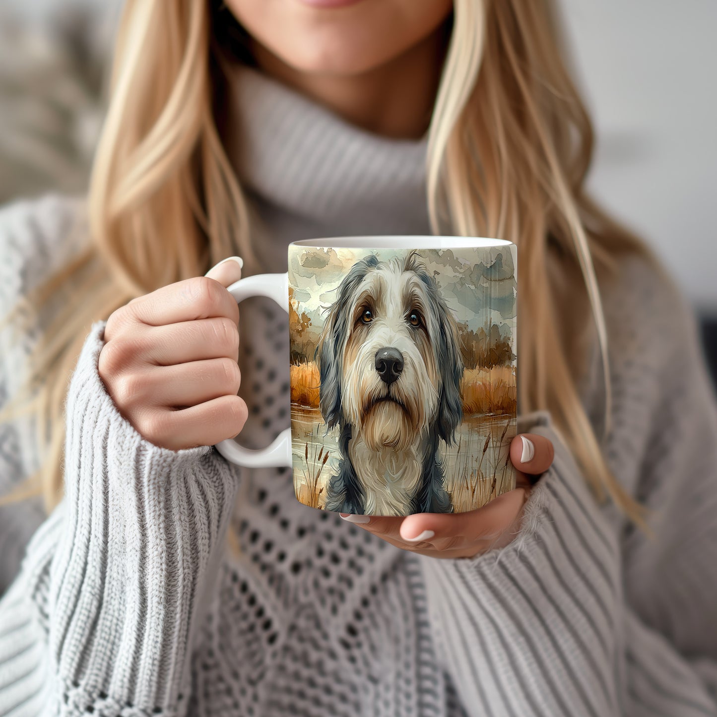 Hrnek s portrétem bearded collie v přírodě