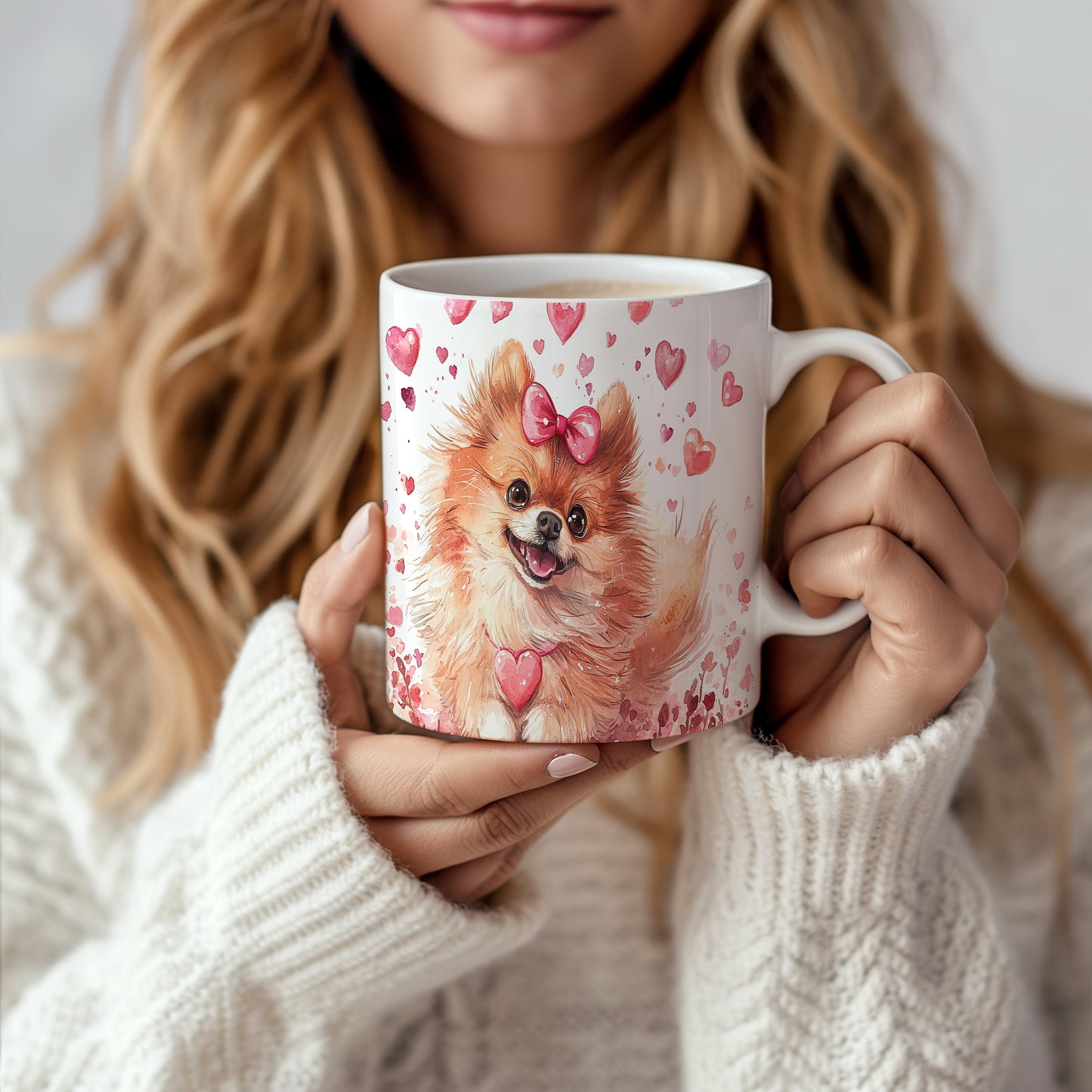 Hrnek s veselým pomeranianem a srdíčky v růžových tónech
