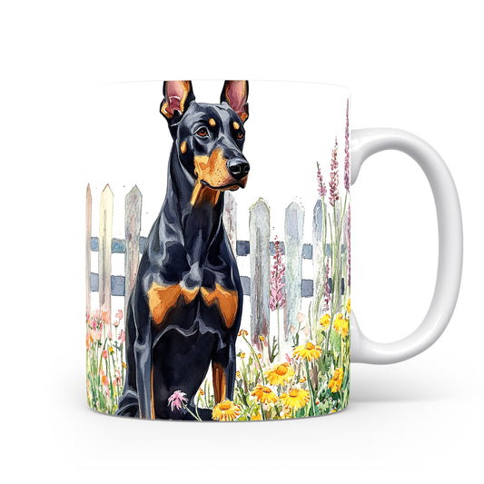 Hrnek s dobermanem v květinách