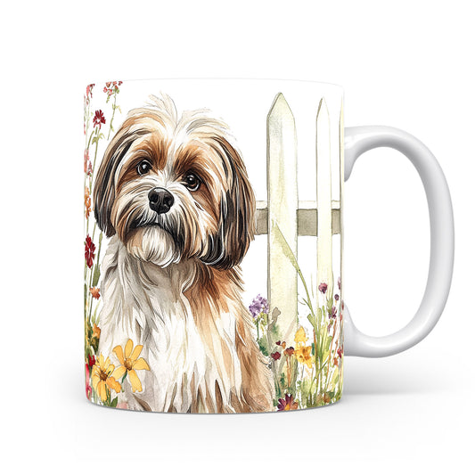 Hrnek s krásným Shih Tzu mezi květinami