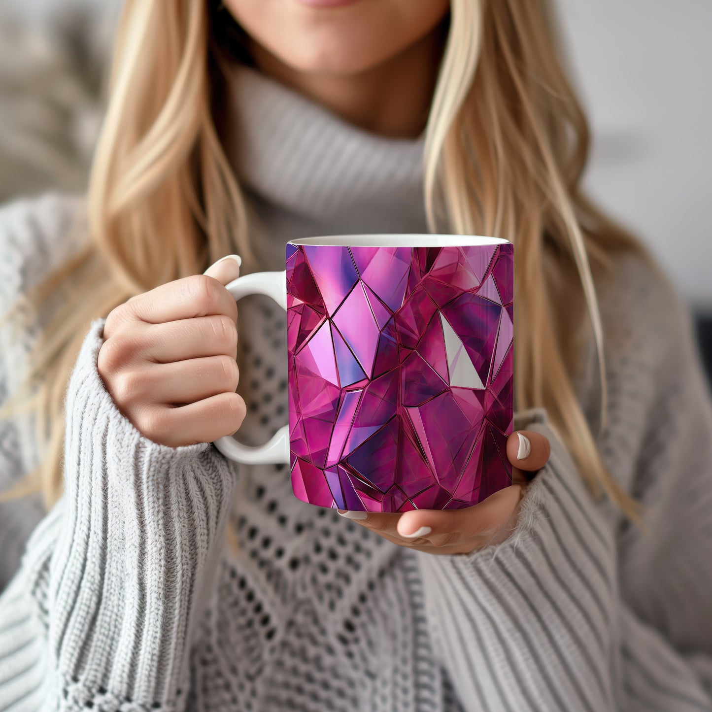 Hrnek s krystalickou mozaikou v růžových a fialových tónech a 3D efektem