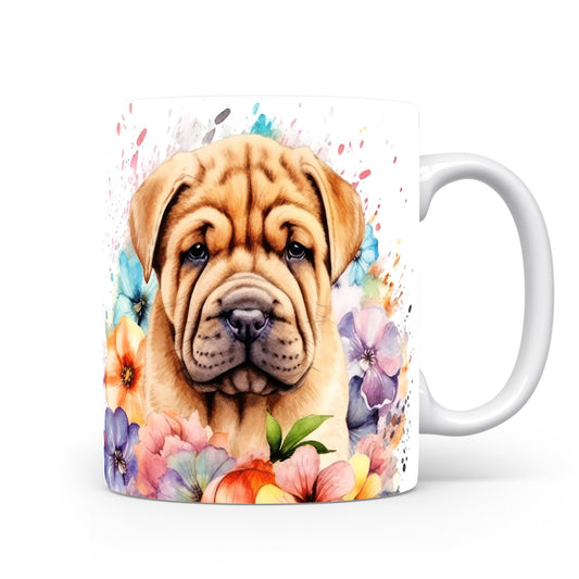 Hrnek s roztomilým štěnětem shar-pei a květinami