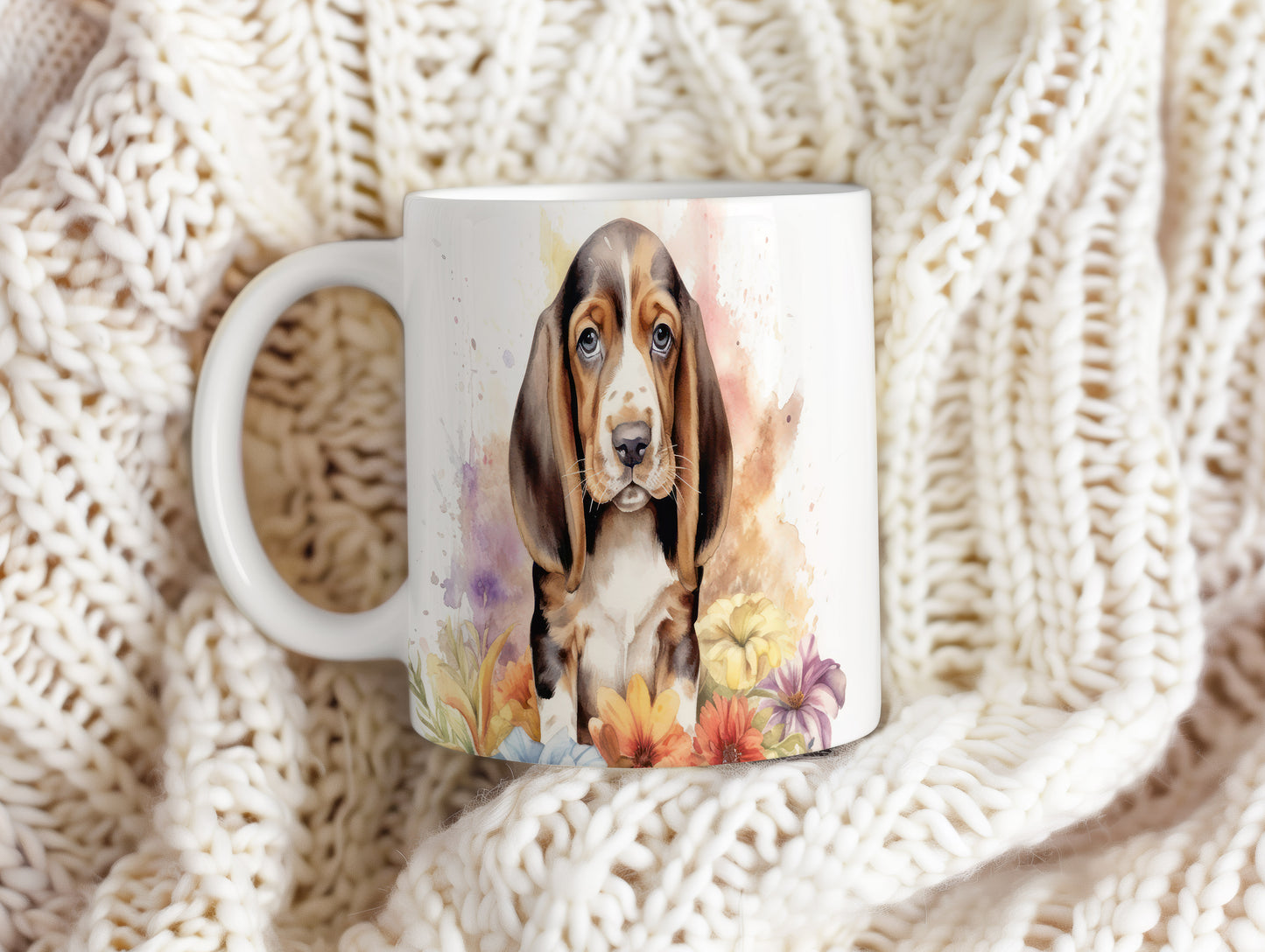 Hrnek s potiskem beagle štěněte a květin