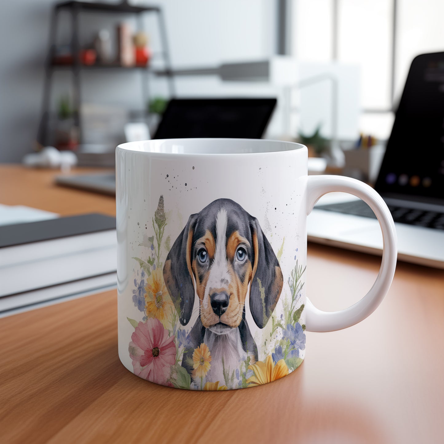 Hrnek s roztomilým štěnětem plemene Beagle