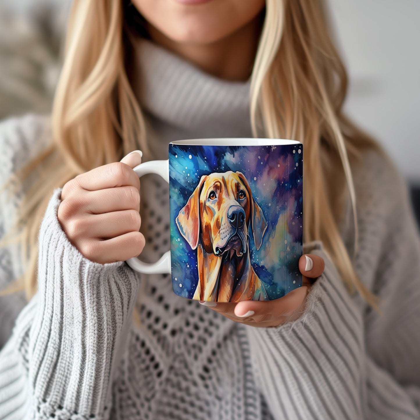 Hrnek s malbou psa: barevný a stylový design pro milovníky zvířat